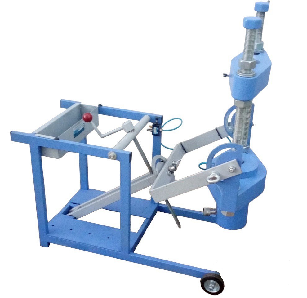 Выпреcсовщик шкворней ВШ70-200 с тележкой
